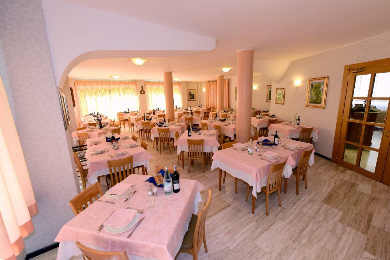 Hotel Ginepro Aprica Exteriér fotografie
