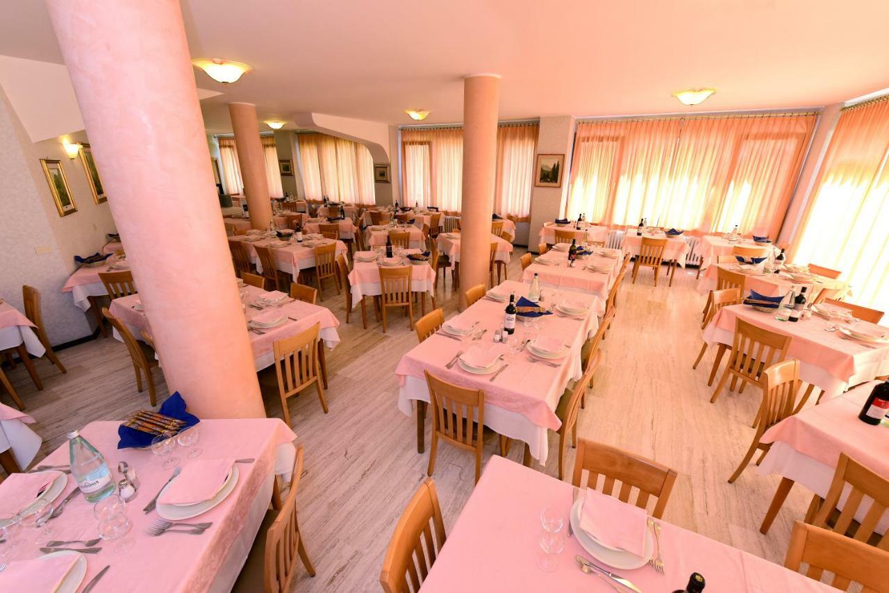 Hotel Ginepro Aprica Exteriér fotografie